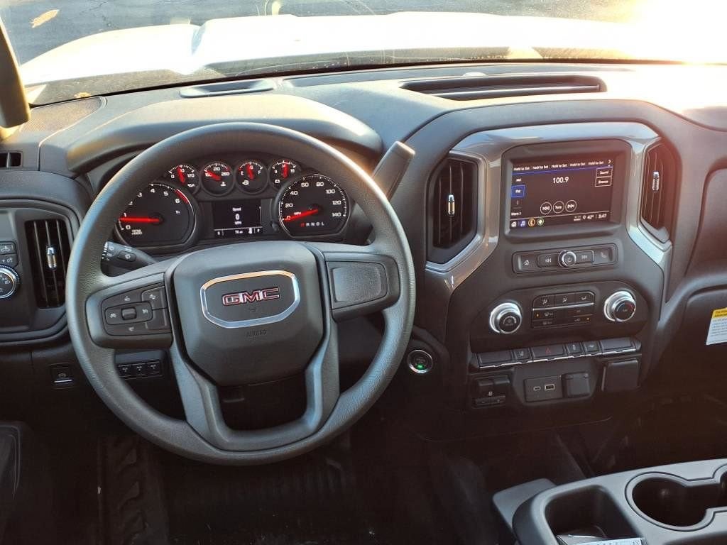 2024 GMC Sierra 2500 HD Pro