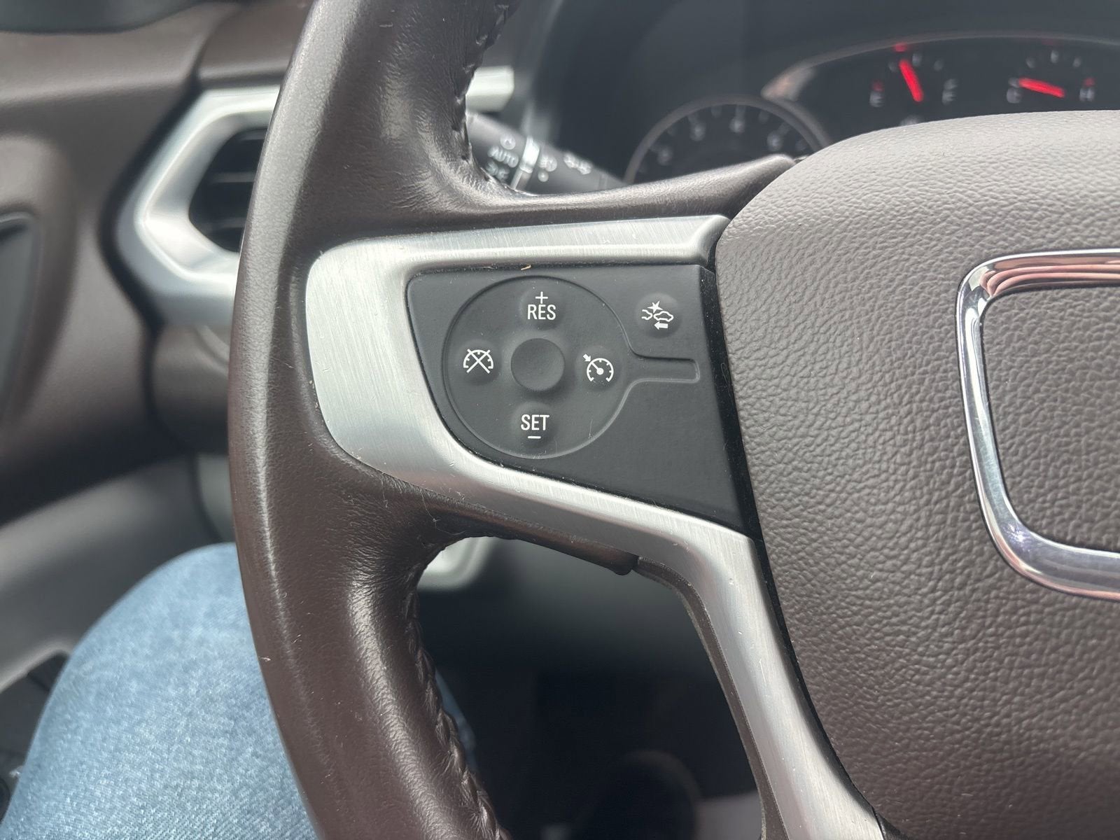2020 GMC Acadia SLT - Photo 14