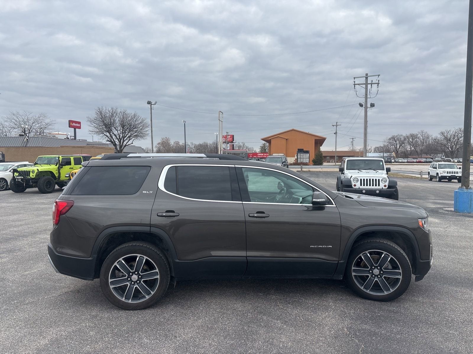 2020 GMC Acadia SLT - Photo 7