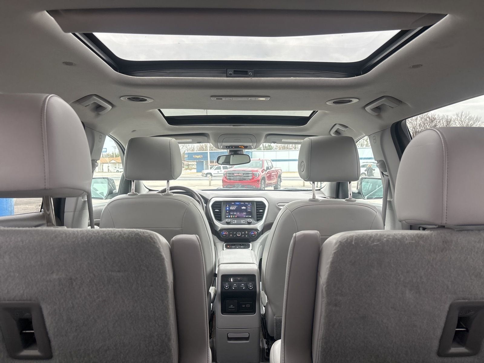 2020 GMC Acadia SLT - Photo 9