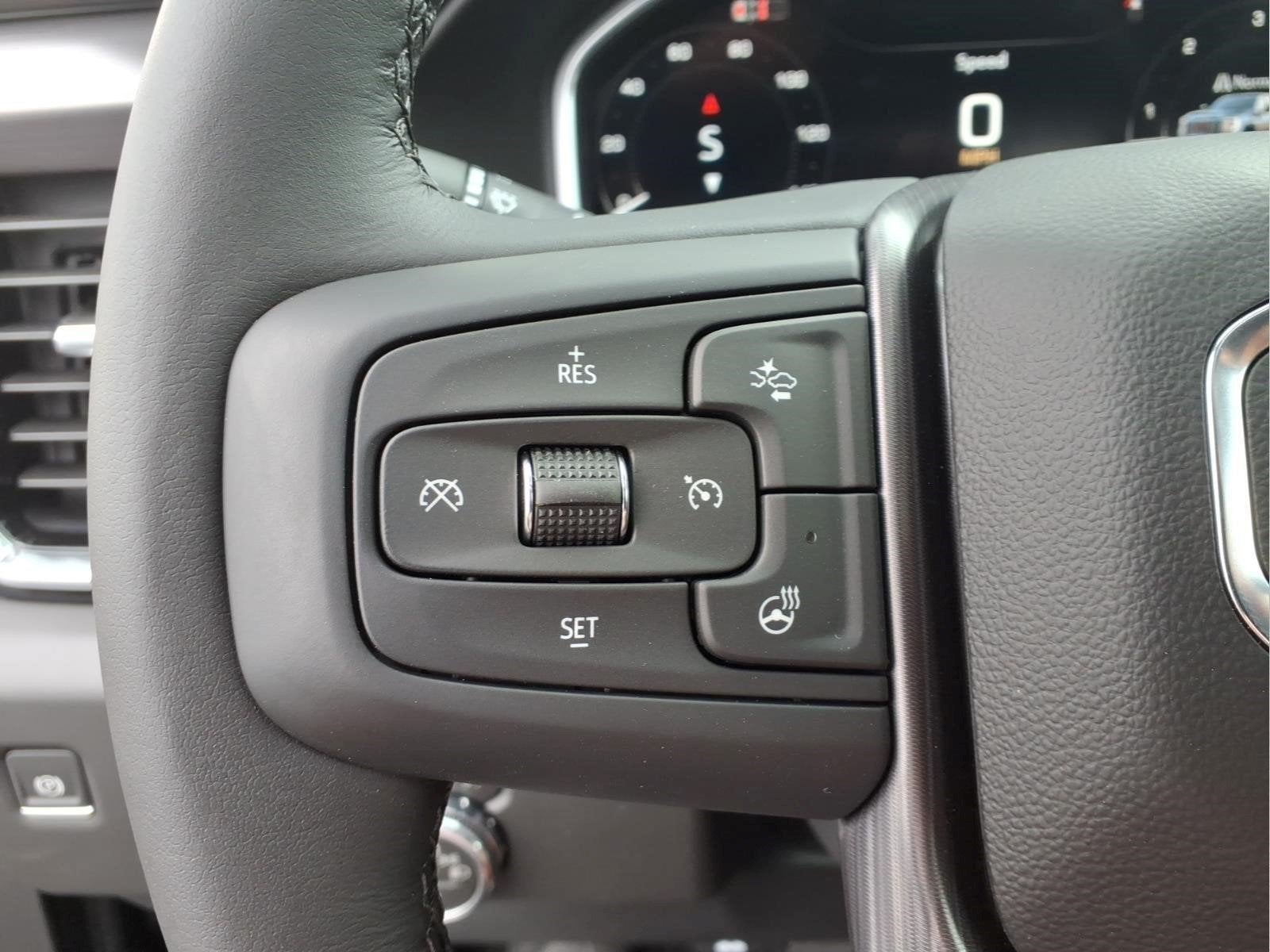 2026 GMC Sierra 2500HD Denali Ultimate - Photo 16