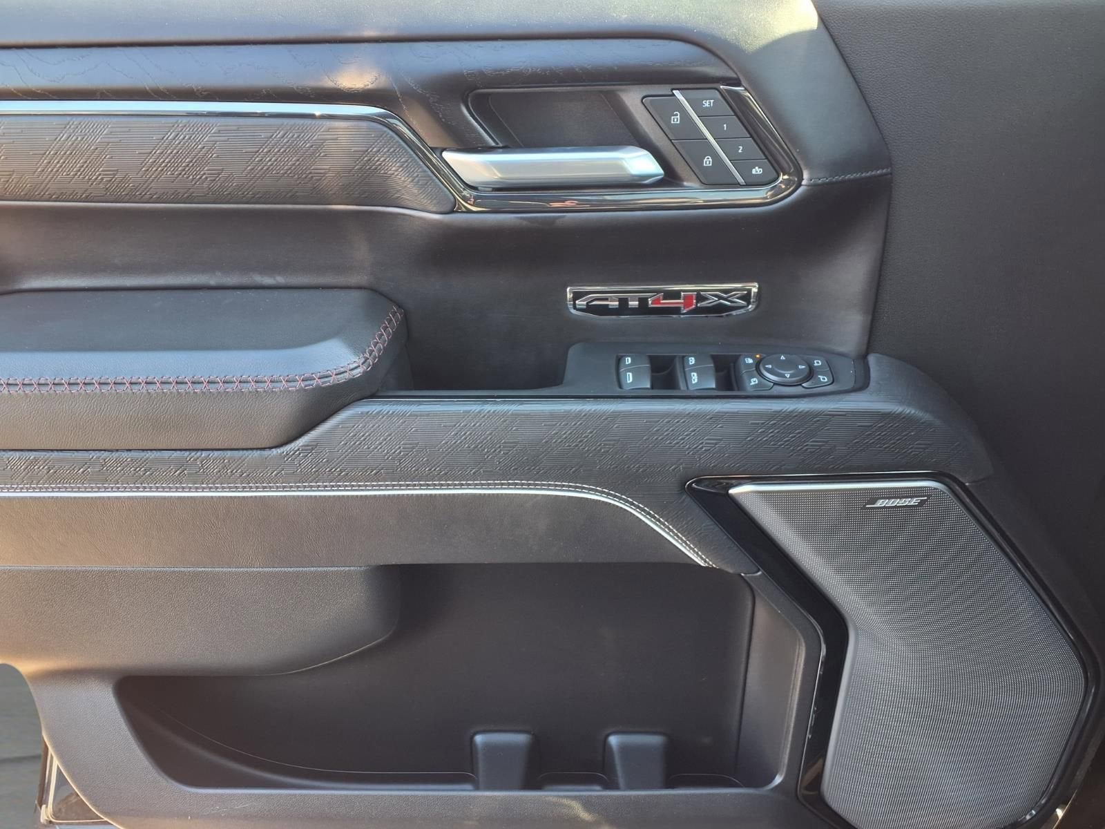 2024 GMC Sierra 1500 AT4X