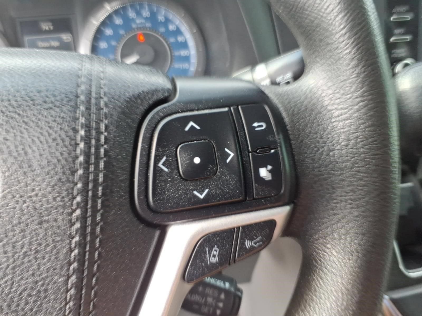 2018 Toyota Sienna LE Auto Access Seat