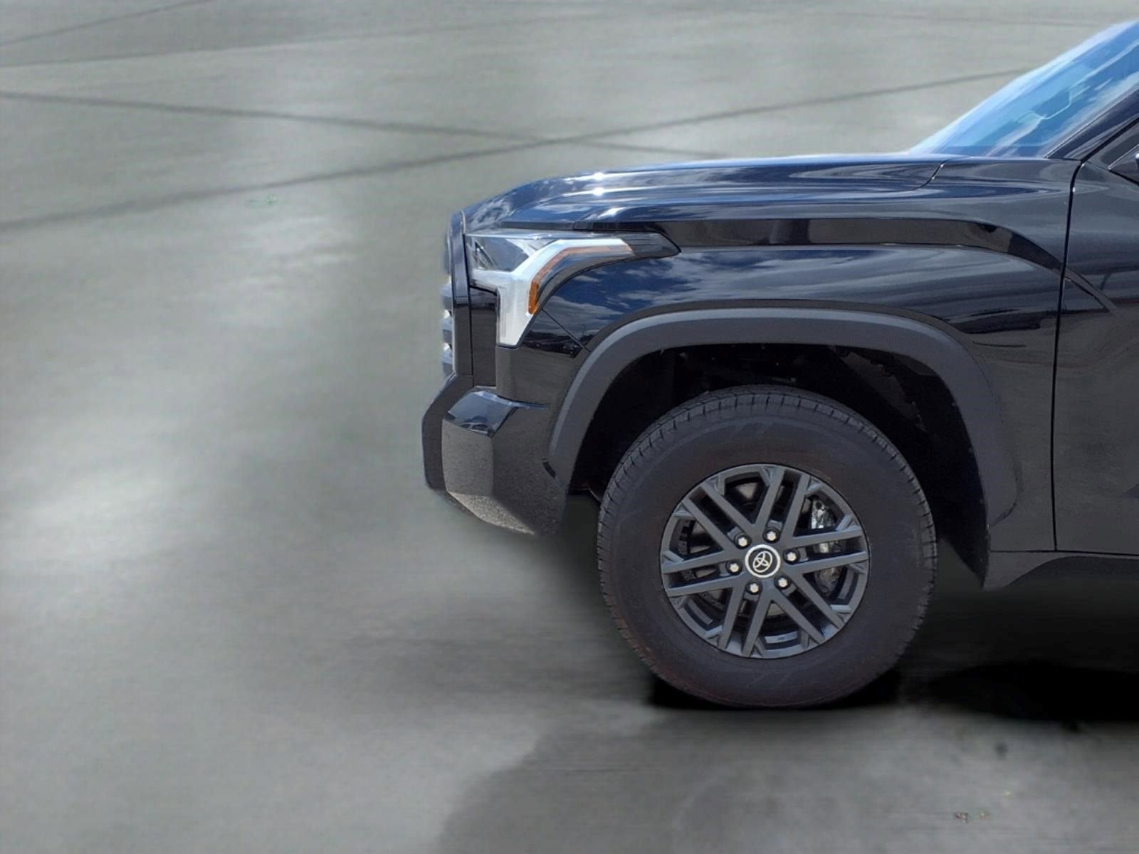 2023 Toyota Tundra 4WD SR5
