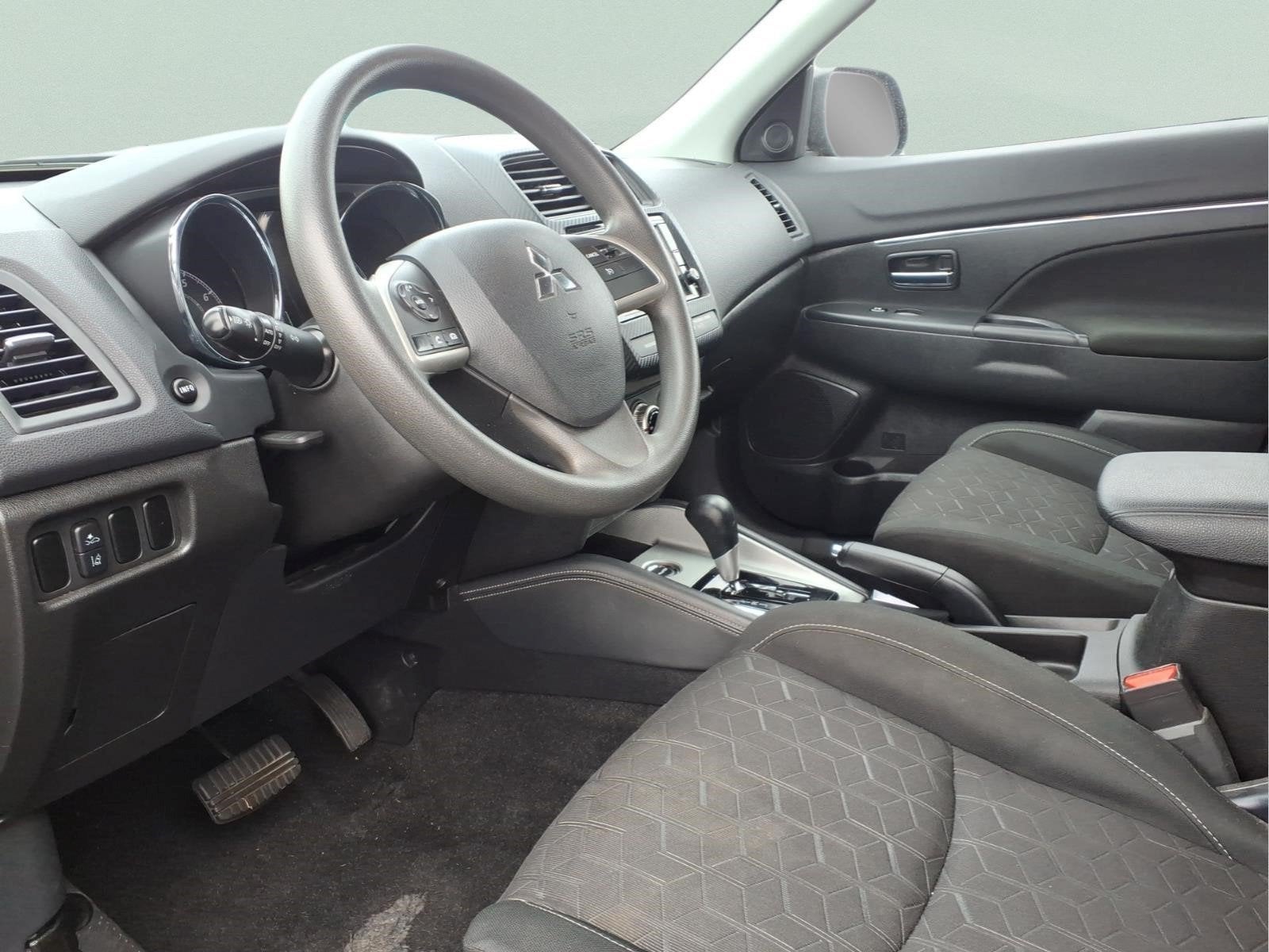 2024 Mitsubishi Outlander Sport S