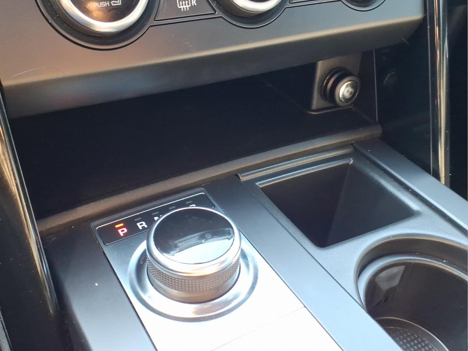 2018 Land Rover Discovery SE